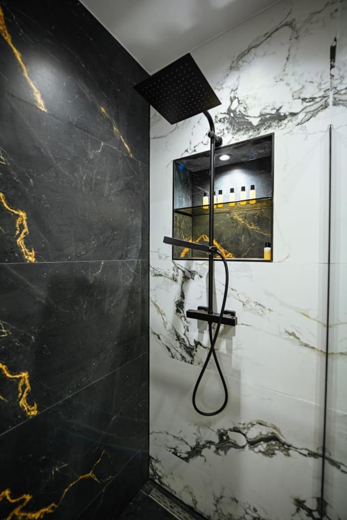 Mon Ami Boutique Hotel Shkoder Exterior photo