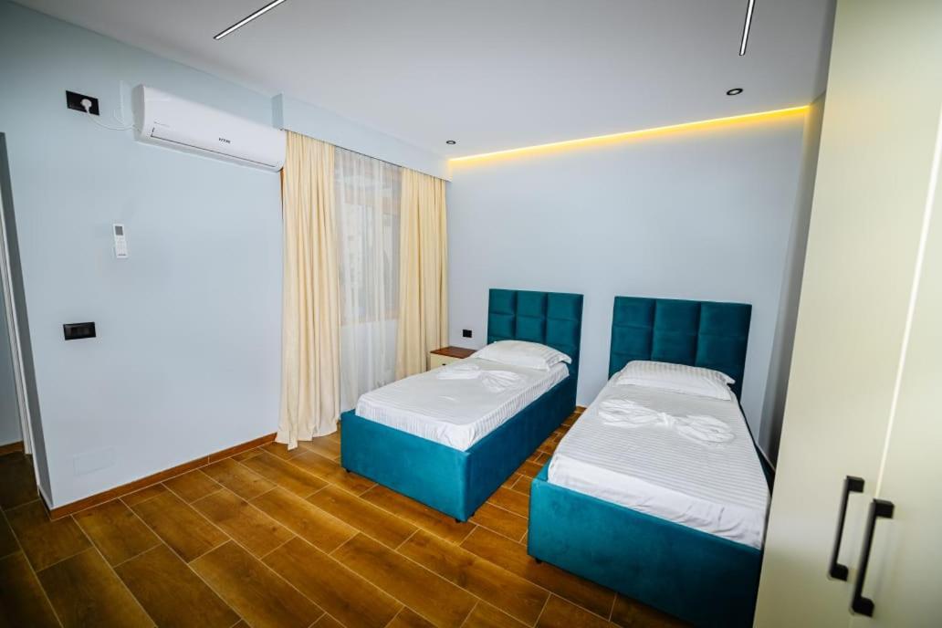 Mon Ami Boutique Hotel Shkoder Exterior photo